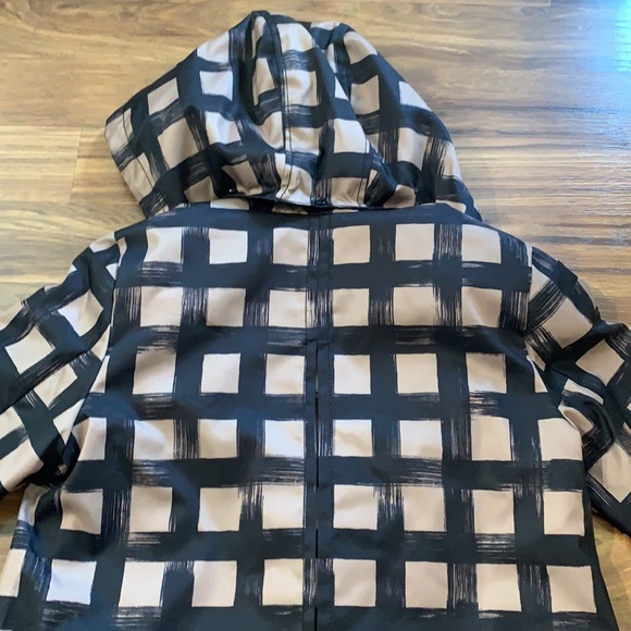 Kate Spade Black and Tan Grid Water-Resistant Rain Jacket - Picture 13 of 16